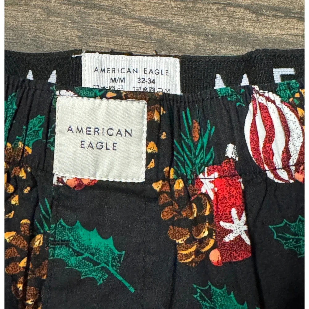 American Eagle By Payless deck halls